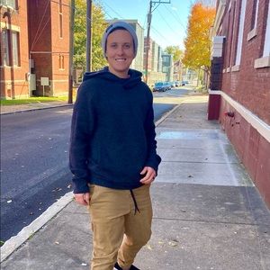 Meet your Posher, Sky